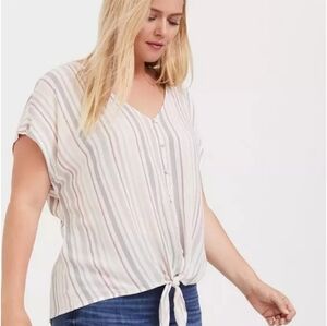 Torrid Rayon Crepe Tie-front Dolman Striped V-Neck Button-Down Top Size 1